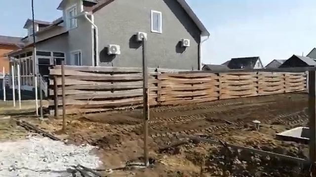 Установка забора из профлиста с точечным бетонированием столбов в Барнауле и Алтайском крае.