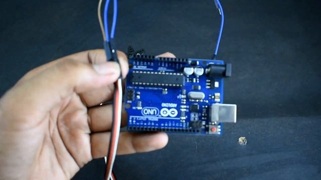 Arduino Tutorial - Servo Motor Control with Arduino