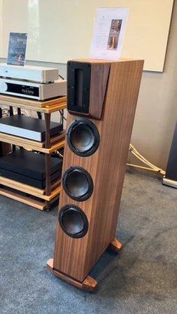 Oephi_Reference_3_5_25000£_#hifi_#loudspeaker_#bass_#hifisound_#hifiaudio