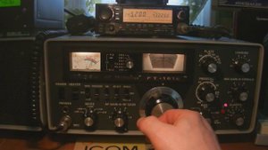 Yaesu FT-101E  на прием _1 Yaesu FT-101_receive testing