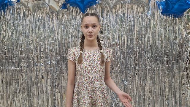 Светлана Одинокая " Фотография вложена в старую книжку " Исполняет: Дахтина Ирина. смотреть онлайн