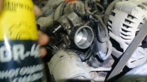 Chevrolet Blazer чистка дроссельной заслонки, РХХ и замена датчика положения дроссельной заслонки.