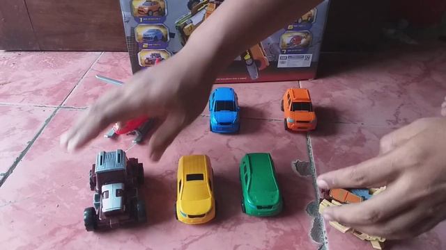 Robot GIGA SEVEN 7 cars combine (WA.081321725080) смотреть онлайн