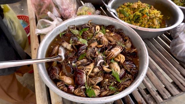 Cambodian street food, quick lunch boxes, mouthwatering street food for $0.50 смотреть онлайн