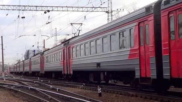 Электропоезд ЭР2Т-7147 (2)