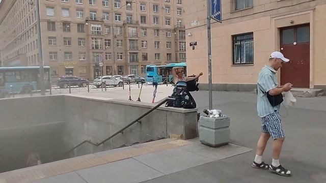 Продажа помещения в Санкт-Петербурге с сетевыми арендаторами - ДНС и КАНТ
