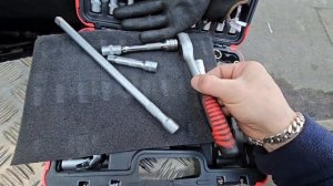 Land Rover Defender TD5 Starter Motor Removal