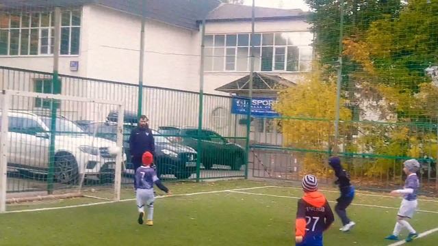 Офл Легенда 5:0 Квазар Бутырский (команда 2011года) смотреть онлайн