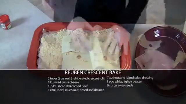 Reuben Crescent Bake смотреть онлайн