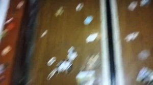 В ЛИФТЕ ВКЛЮЧЕН СВЕТ В ШАХТЕ. PARTY ЛИФТ КМЗ 1987 Г.В. С ВЕЧЕРИНЕЧНОЙ КАБИНОЙ. В ГОРОДЕ БОЯРКА.