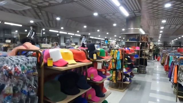 Krisna Oleh Oleh, Biggest souvenir shop in Bali