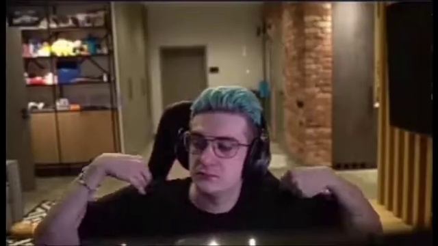 Привычки Стримеров / Evelone192 смотреть онлайн