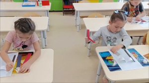 Ганиева Ленара Акимовна - Отрывок занятия "Аппликация флаг России"