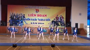 Wavin' Flag dance cover by Tan Trao high school