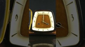 Каминные часы Hermle. Механизм Franz Hermle & Sohn. 1967 год. Германия