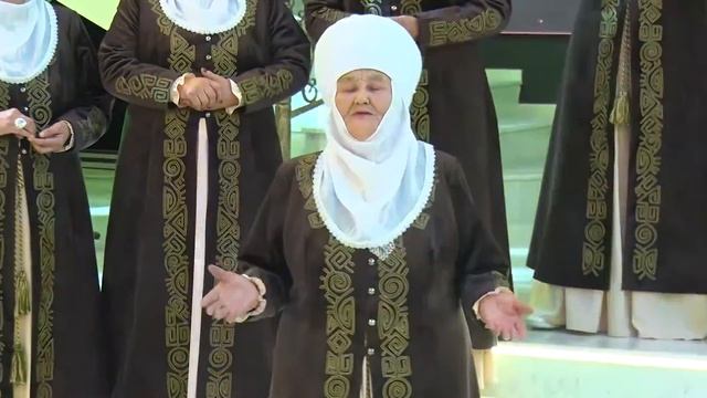 Пахта Рысалиева Эл алдында келет ырдагым смотреть онлайн