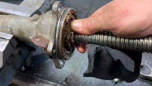 Последствия порванного пыльника рулевой рейки Mazda 6 GH