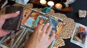 Перемены на работе. расклад таро