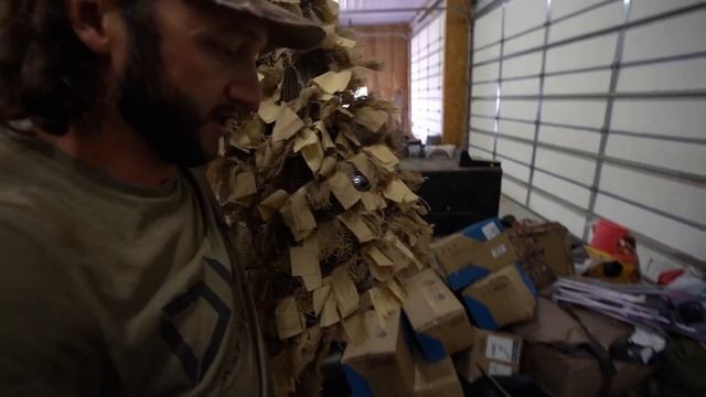 I Got a New Decoy Spread!! 200 Dozen Decoy Unboxing смотреть онлайн