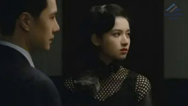 【MOVING 24h08月27日】《#无名》：#王一博饰演的地下党卧底叶先生冷俊隐忍，心思缜密 #wangyibo #cbiz