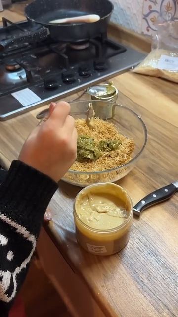 Готовим вместе с мамой дубайский шоколад смотреть онлайн