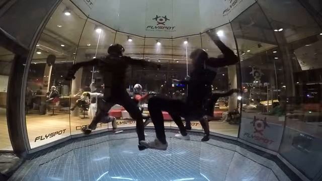 Wind tunnel Flyspot смотреть онлайн