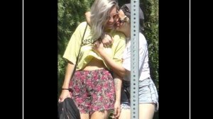 Sudah Dilamar! 10 Potret Kristen Stewart dan Dylan Meyer yang Romantis Pasangan Sesama Gender