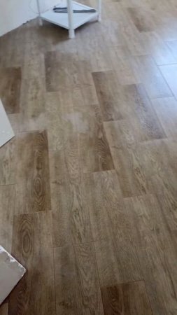 Обзор выложенного пола на кухне и в прихожей плиткой по диагонали. Керамогранит 600/200 #shorts