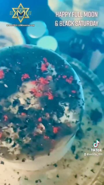 Easy Full Moon Candle Ritual✨ #shorts #short #shortvideo #shortvideos #fullmoonritual смотреть онлайн