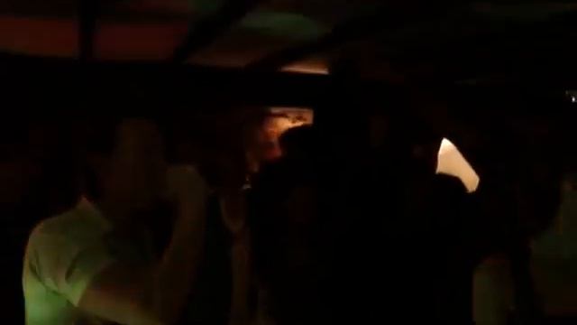 Exeter Rendez-Vous Bar Nov 2009 - first ever gig Reef Blink 182 Jet смотреть онлайн