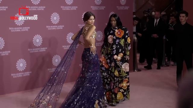 Tom Holland, Girlfriend Zendaya and Gigi Hadid in Saree at Ambani's NMACC Launch in India смотреть онлайн