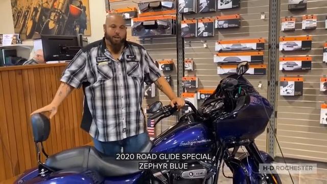 2020 Road Glide Special in Zephyr Blue смотреть онлайн