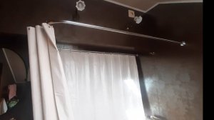 Как прочно закрепить карниз штор душа