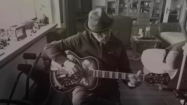 Resonator Guitar смотреть онлайн