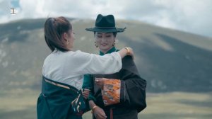 New Tibetan Song 2022 by Choedon & Lhamo ཆོས་སྒྲོན། ལྷ་མོ། བརྩེ་བའི་གསེར་གྱི་ཀ་བ།