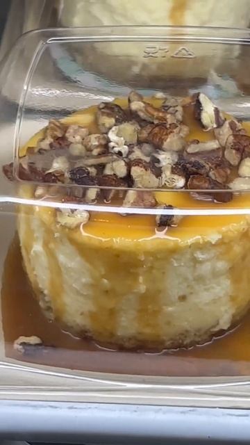 Caramel Pecan Cheesecake from @MagnoliaBakery1 смотреть онлайн