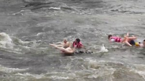 Сплав на резиновых женщинах. Лосево 2011