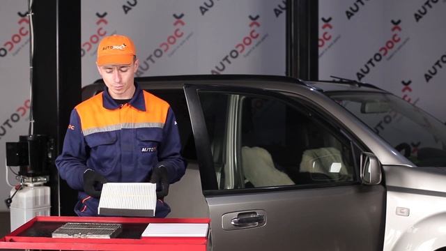 Hoe een interieurfilter vervangen op een NISSAN X-TRAIL T30 HANDLEIDING | AUTODOC смотреть онлайн