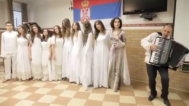 «Русиjа моjа љубимаjа»   Сербские девочки красавицы поют о России » Политикус   Politikus ru