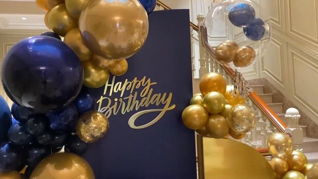Decoraciones para fiestas con globos de feliz cumpleaños, azul Klein, dorado смотреть онлайн