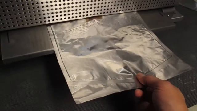 HSX 400 Gas Flush Vacuum machine sealing foil pouch смотреть онлайн
