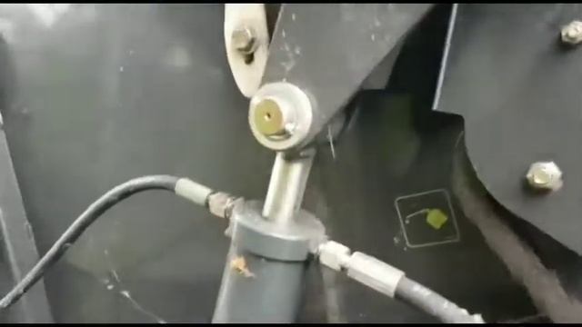 Пресс-подборщик Vicon RV 1601 | Прокрутка смотреть онлайн