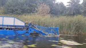 В продаже лодка косилка для уборки водной растительности и покоса камыша /boat mower berky