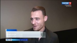 Во всех кинотеатрах страны в прокат вышел фильм "Холоп. Великолепный век"