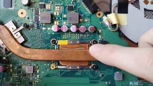 ASUS X552C | 10 лет ноутбуку | На что способен?