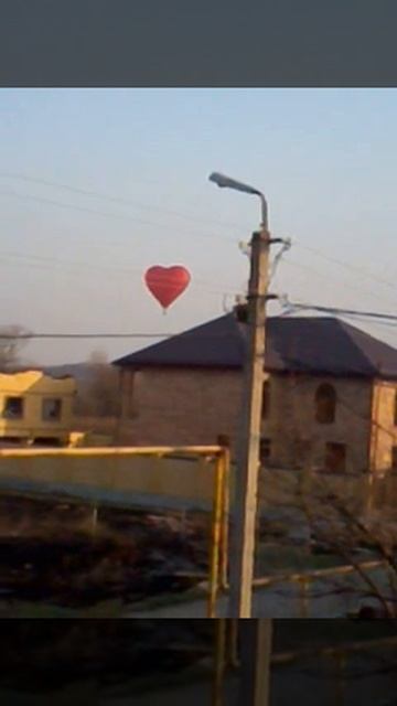 Воздушный шар в небе! Класс! смотреть онлайн