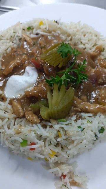 chicken stroganoff/#shorts Julienning chicken add Bell pepper n mushroom Demi glass rice смотреть онлайн