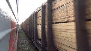 Электровоз 2ВЛ60К-579 с грузовым поездом