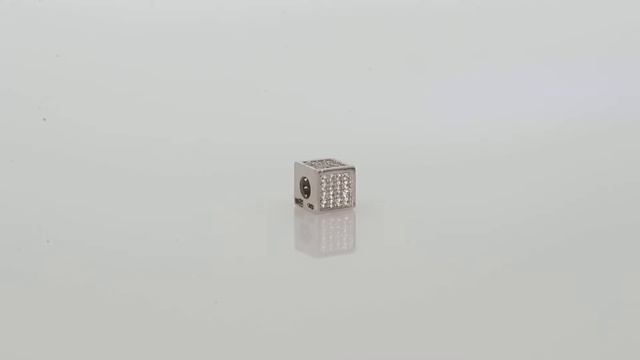 Золотой шарм с фианитами, артикул 558105 смотреть онлайн