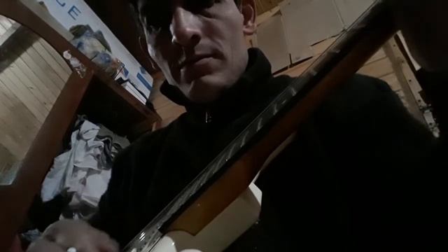 Probando strato SX después de cambiar clavijas y tremolo(gotoh) смотреть онлайн